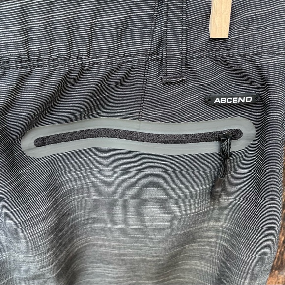 Ascend Men’s Board Shorts Sz 30 - Picture 3 of 11